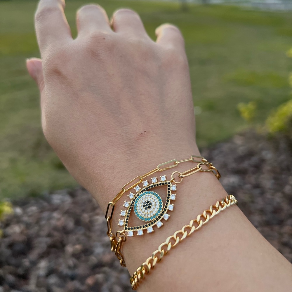 Handmade women accessory
